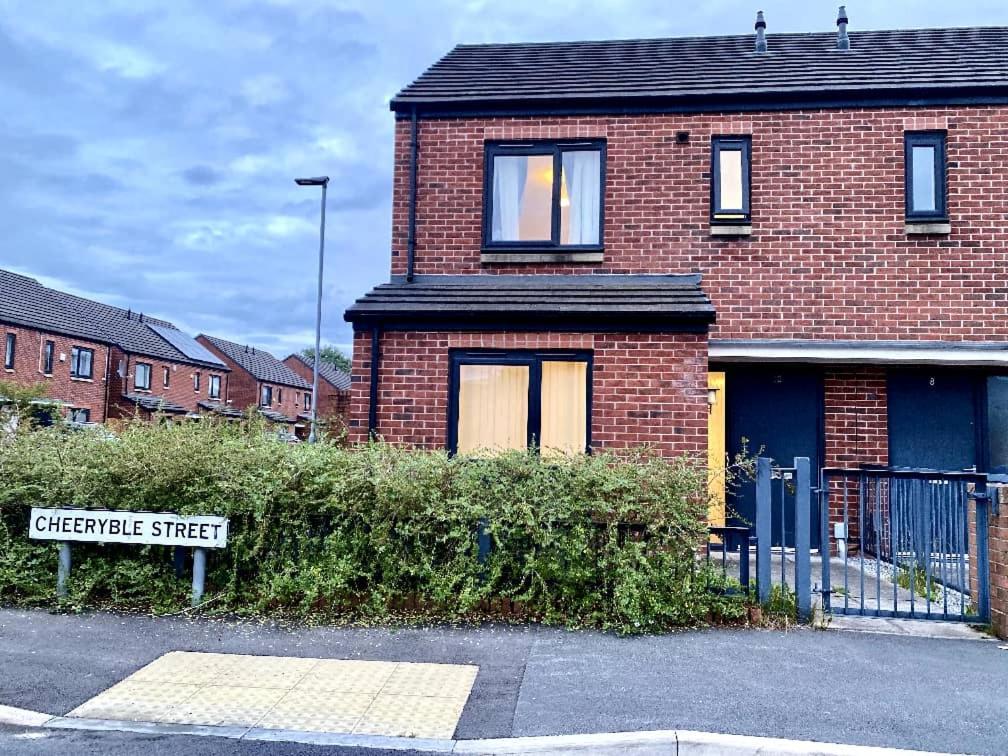 Uniquejoe Properties - 3 Bedroom Manchester Esterno foto