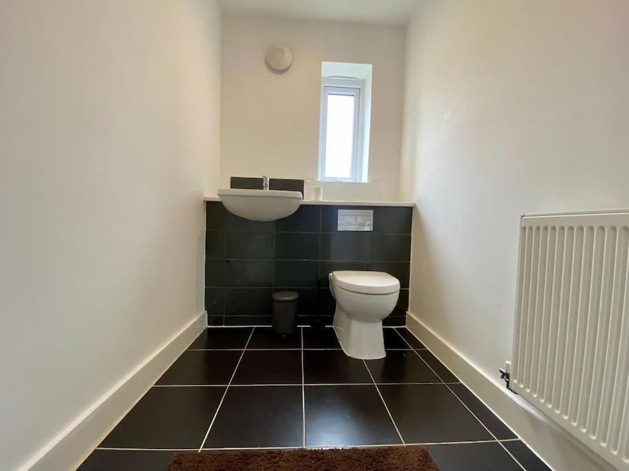Uniquejoe Properties - 3 Bedroom Manchester Esterno foto